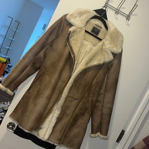 Abercrombie shearling coat size L never worn
